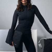 FormFlex Zip Through - Black